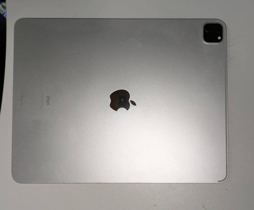 Apple iPad Pro (12.9インチ) 第4世代 128GB シルバー