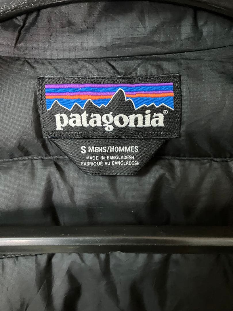 Patagonia ブラック ダウンジャケット