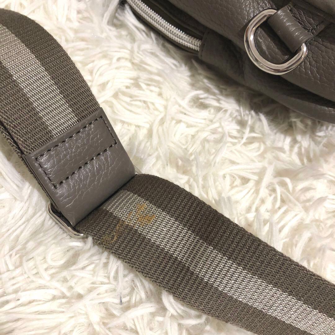 現行·未使用✨オロビアンコ　レザー ボディバッグ ムッカ メンズ