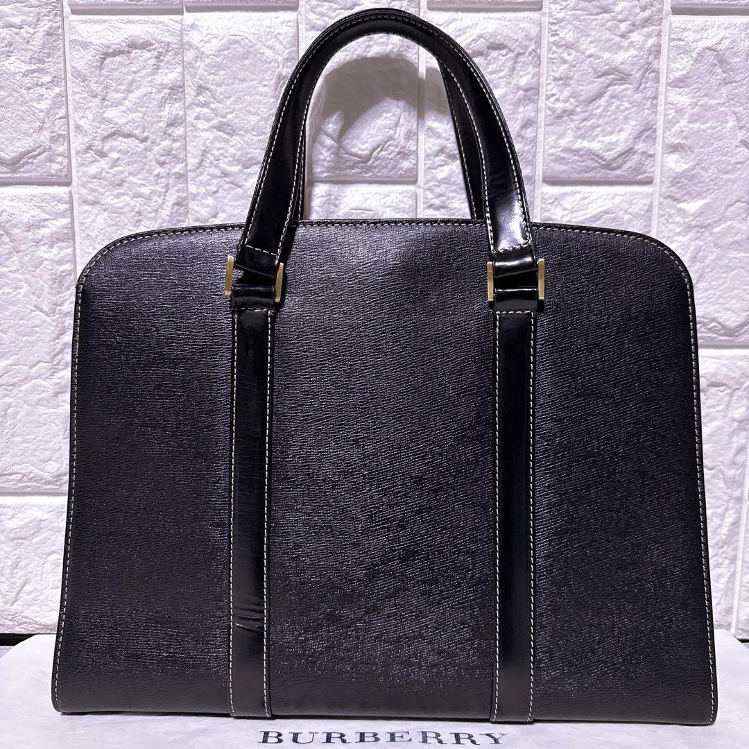 【未使用】バーバリー ブリーフケース ノバチェック ゴールド金具 3層 自立 黒
