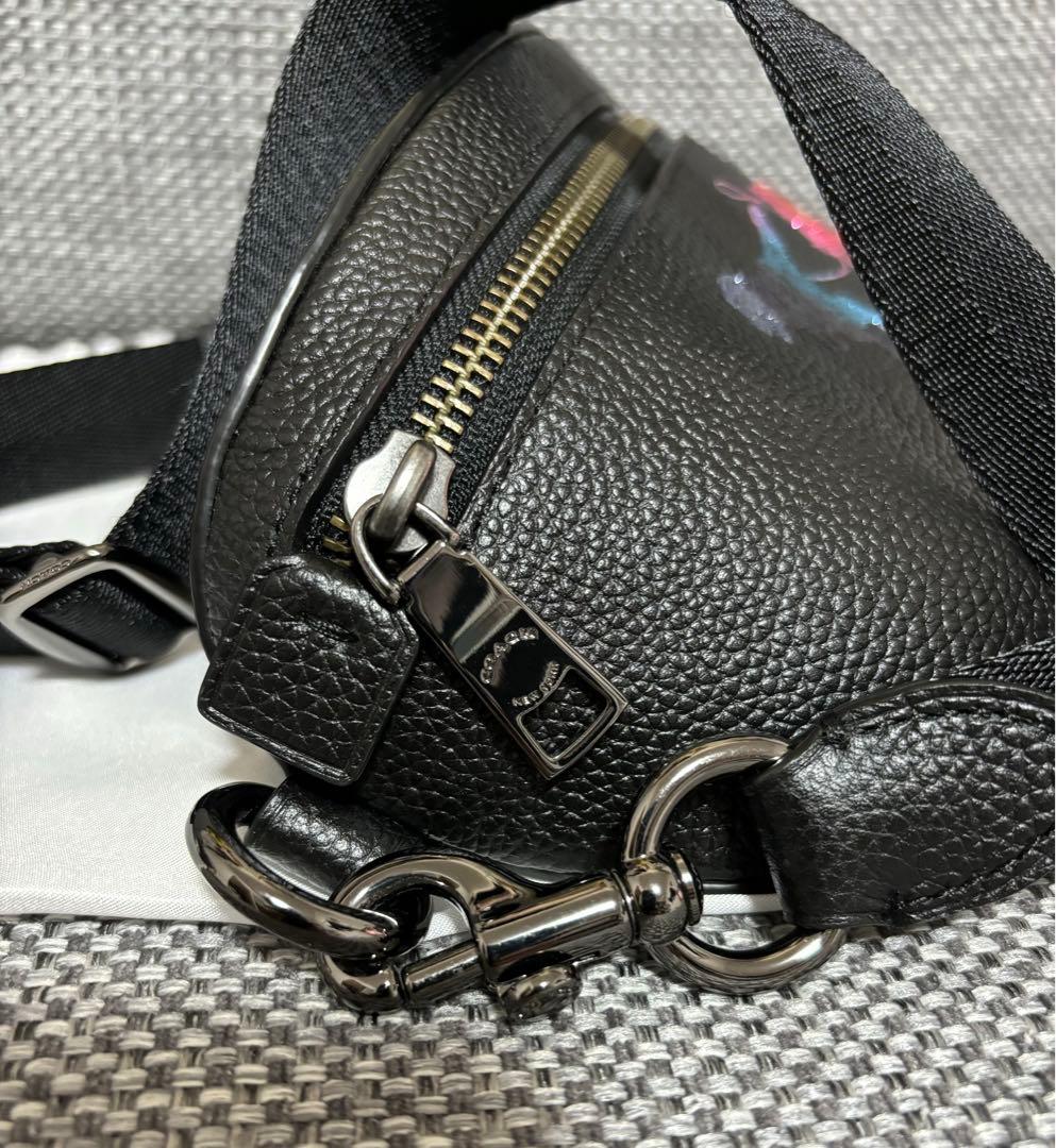 コーチ　レキシー　ボディバッグ