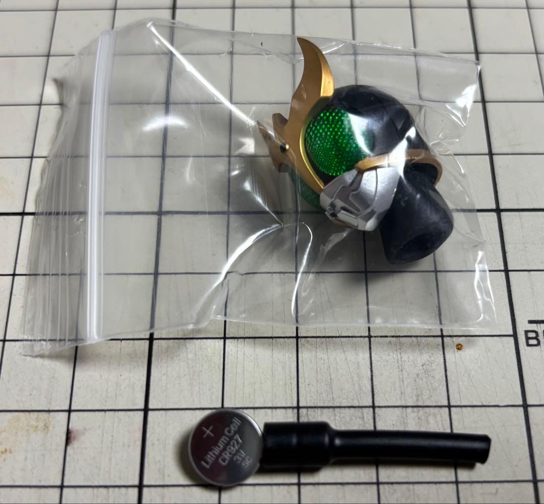 【新品】フィギュアーツ真骨彫用仮面ライダークウガ発光ヘッド　ペガサス用緑目タイプ