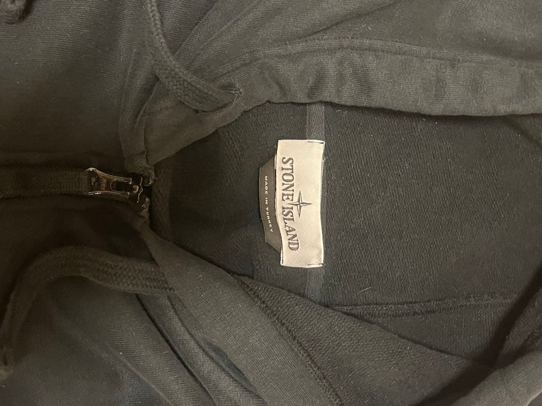 stone  zip パーカー