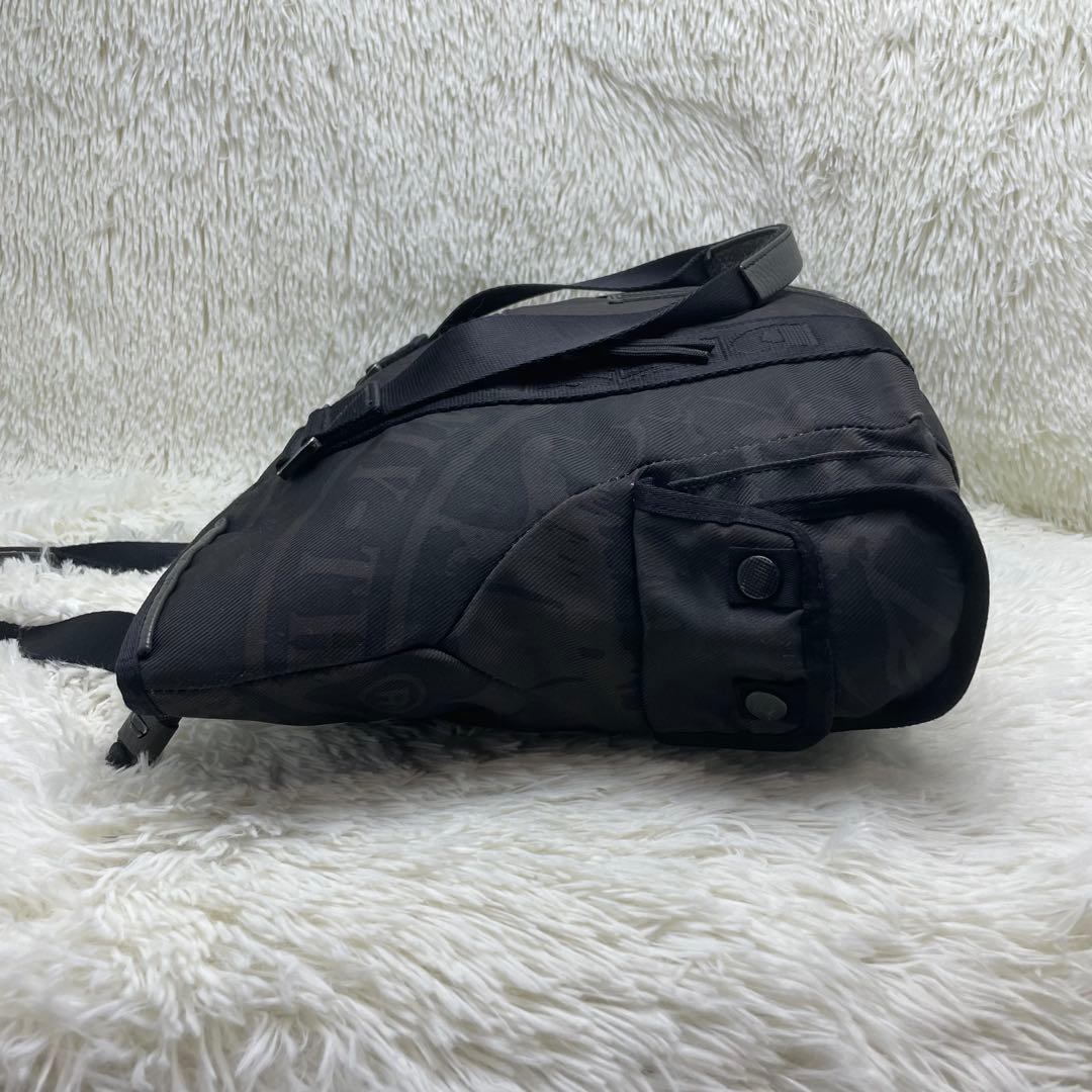 DIESEL ディーゼル トートバッグ A4収納可 ロゴストラップ ナイロン 黒