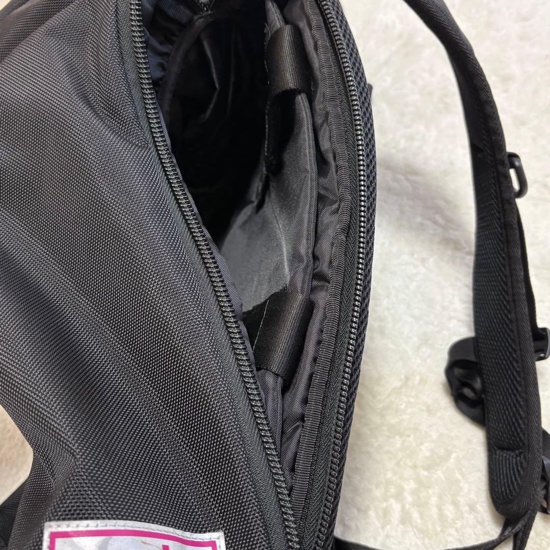 レア！ X-girl × New Era® 多機能コラボリュック