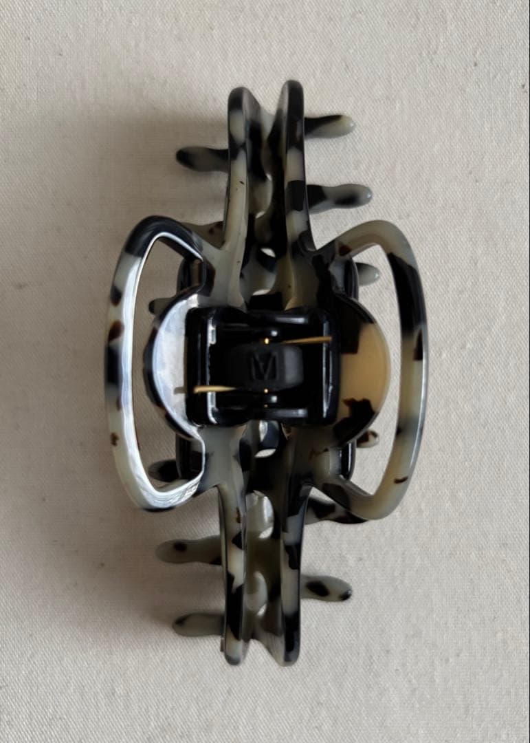 新品未使用 アレクサンドルドゥパリ ヘアクリップ ブラック×アルビノス