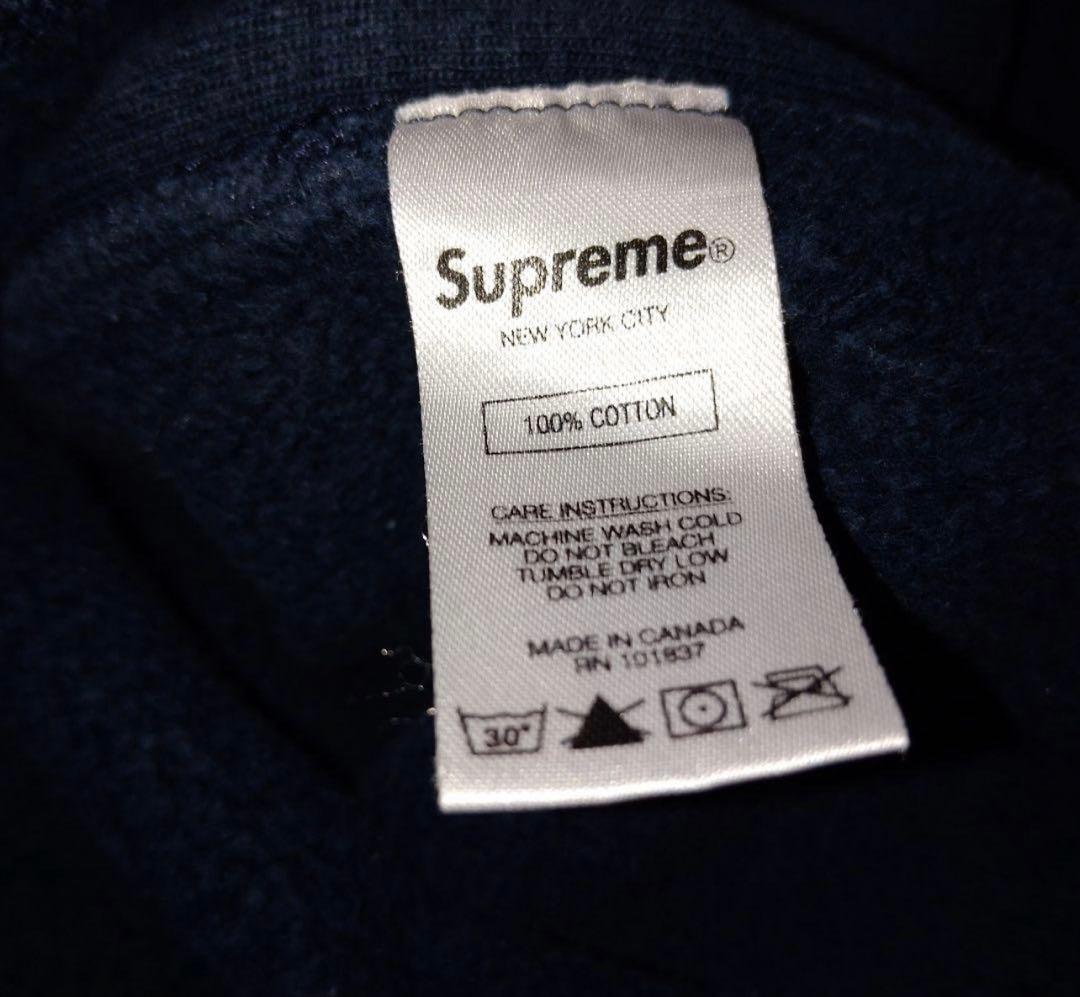 SUPREME フード付きパーカー