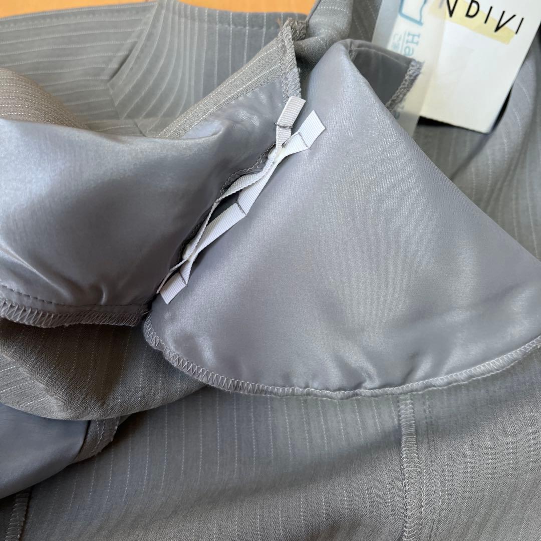 新品　インディビ　パンツスーツ上下　手洗い可　40L 　タグ付き