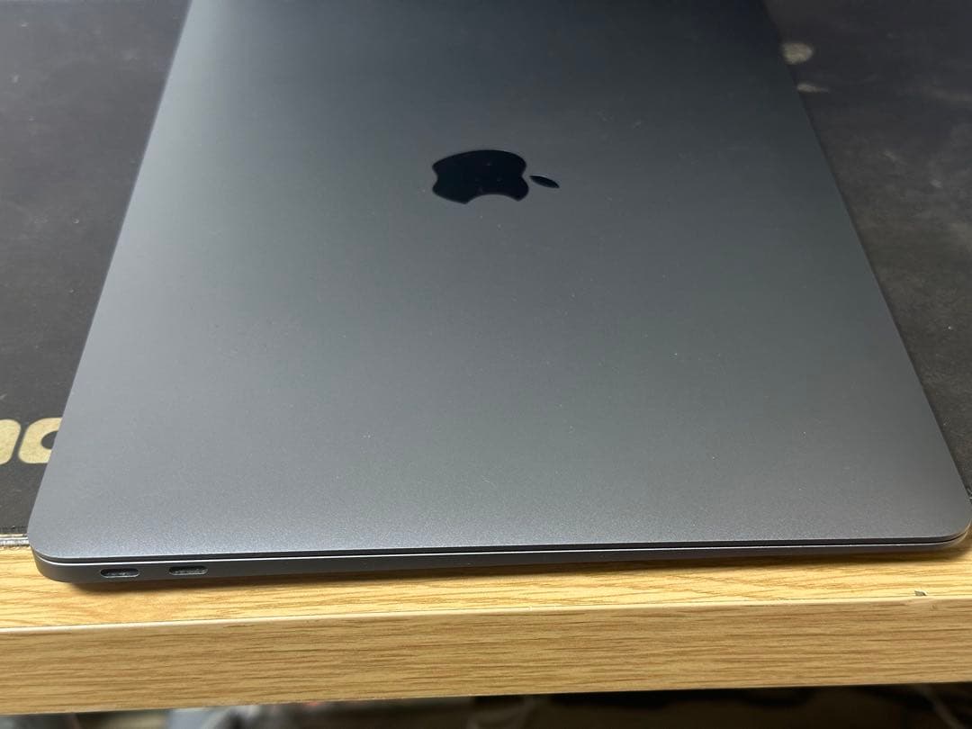 MacBook Air 13インチ スペースグレー i5 2020