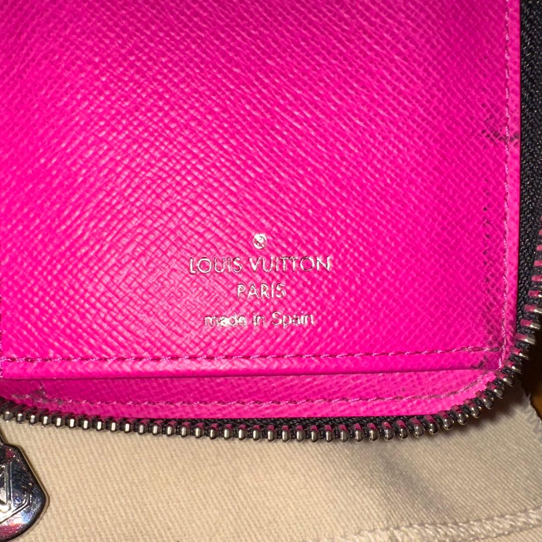 LOUIS VUITTON ジッピーウォレット ピンク色　ヴィトン
