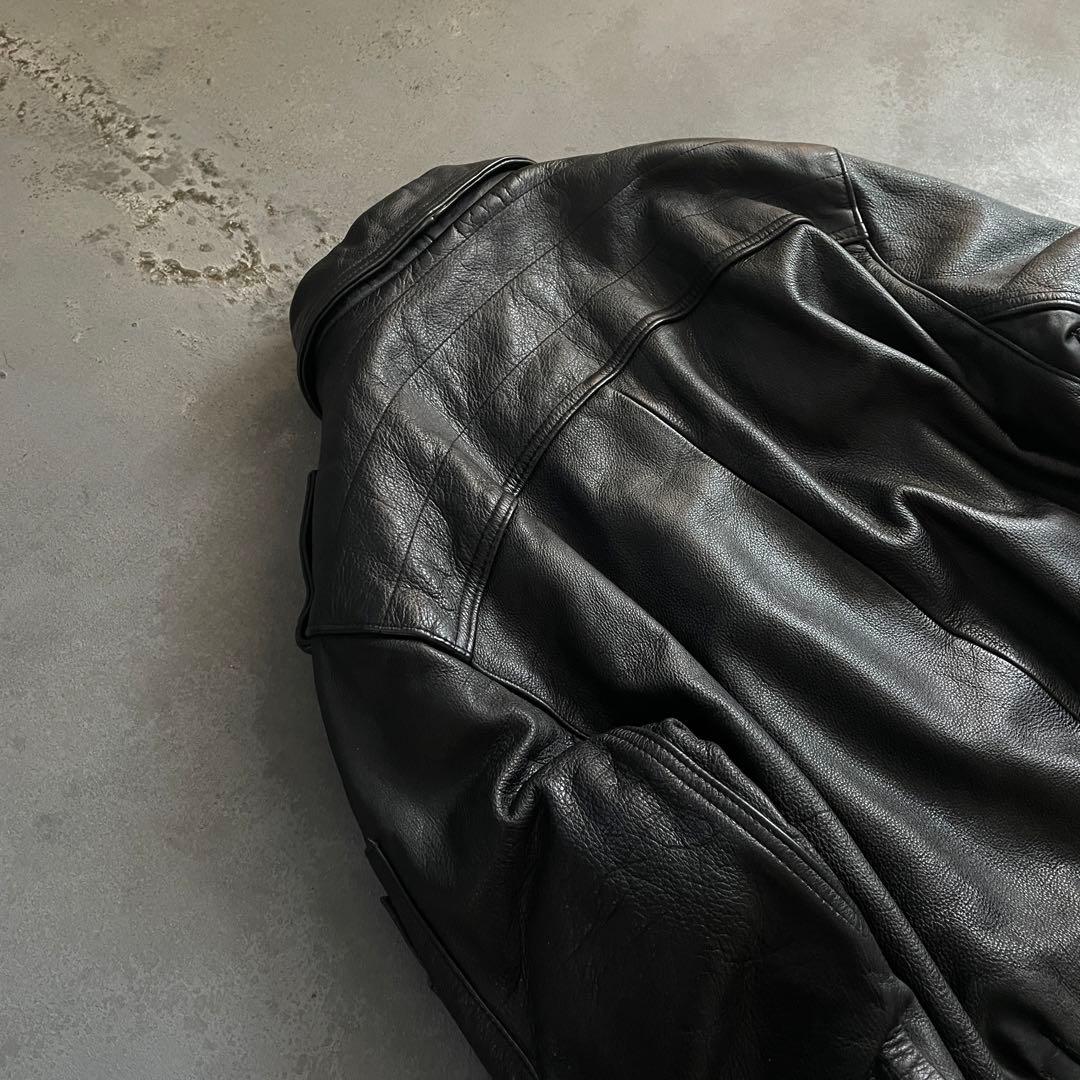 type battle ”牛革“ 黒“ heavy “bomber jacket