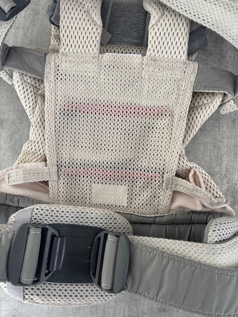 【美品】BABYBJÖRN HARMONY 抱っこ紐 クリーム色