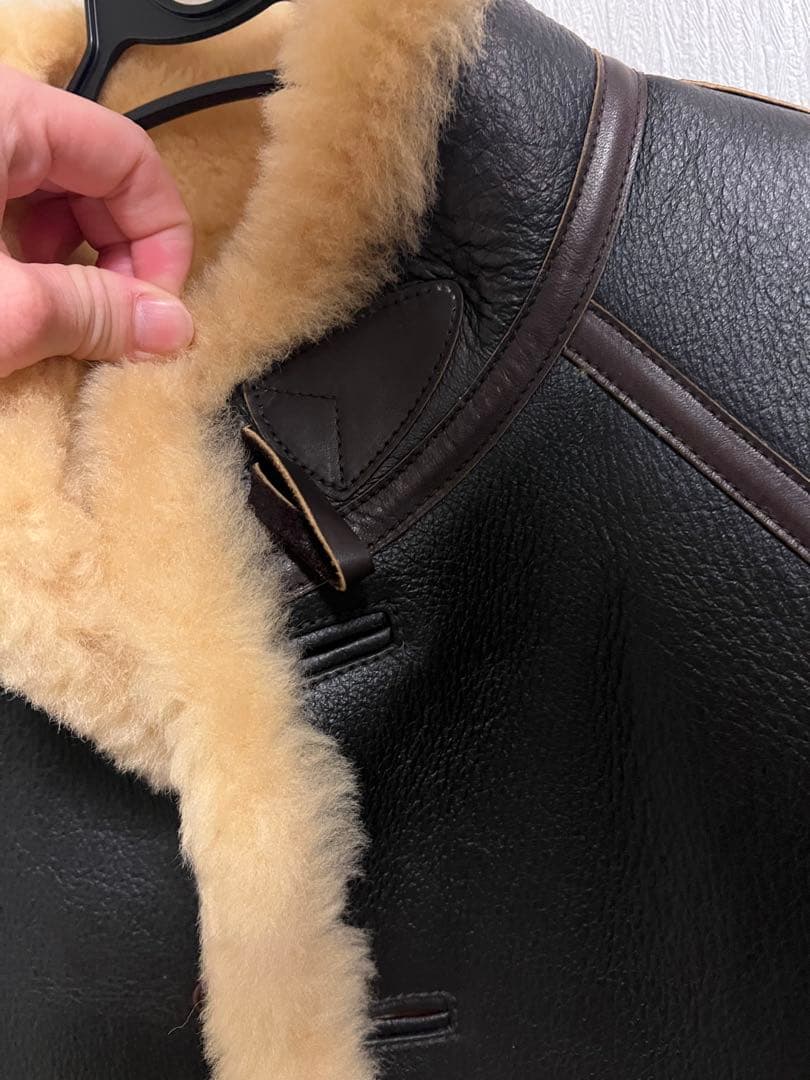 t*o様 Y’2 LEATHER コロメール ムートンベスト/羊革/BRW