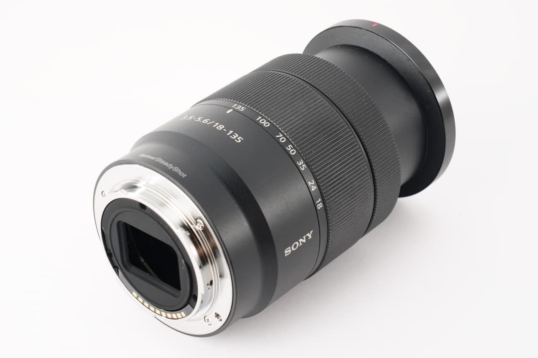 【ほぼ新品】SONY 高倍率ズーム SEL18135 フードキャップ付き