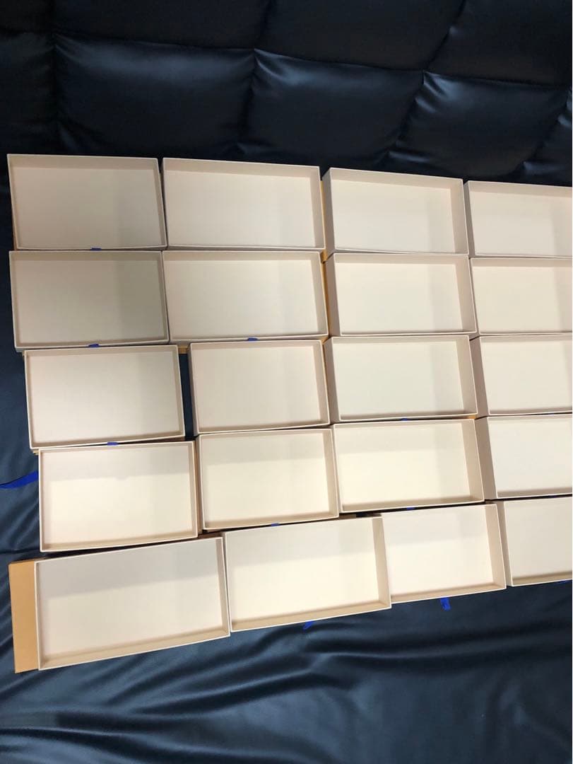 ルイヴィトン　財布箱　携帯ケース箱　20箱　リボン