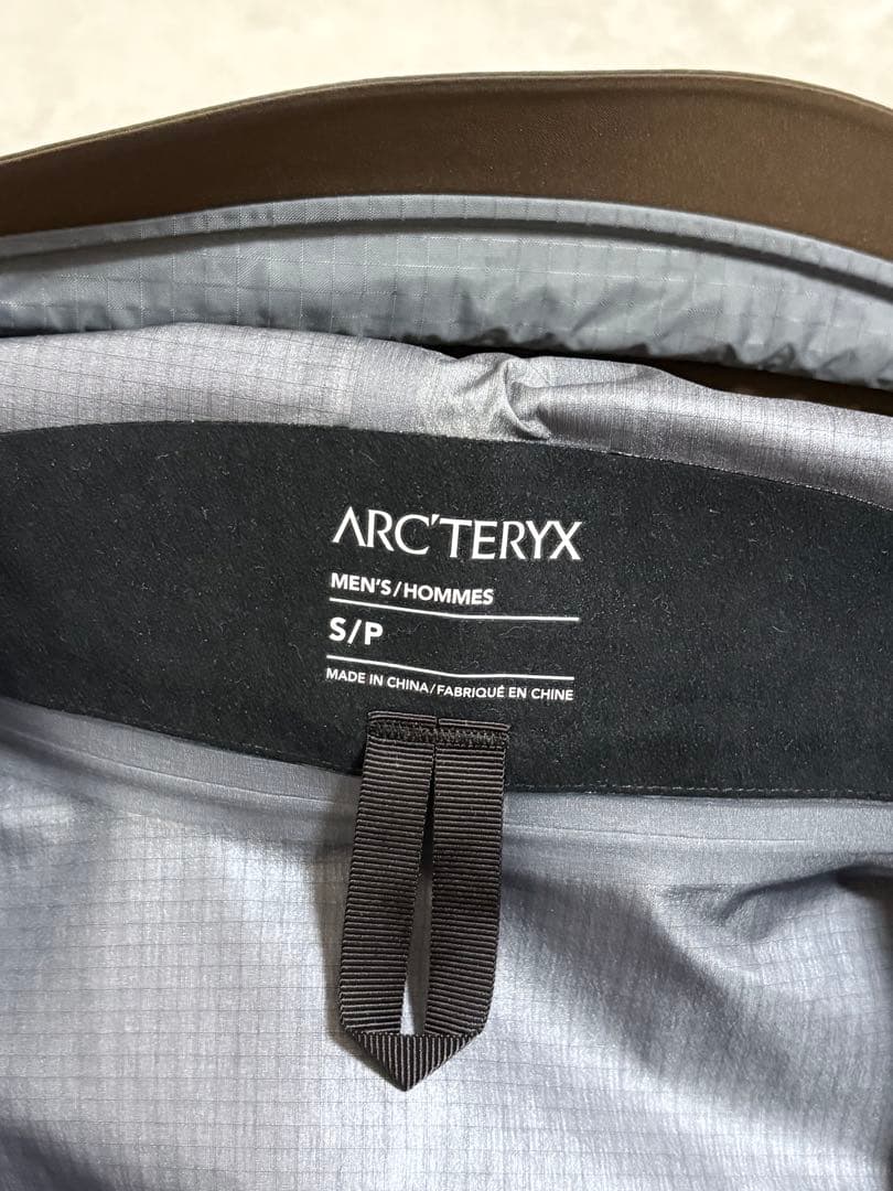 ジャケット・アウター arc'teryx alpha sv jacket