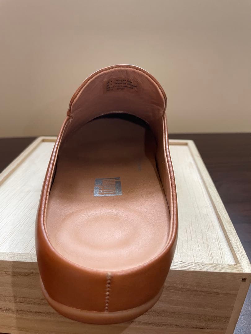 ぺ*け様 【新品未使用】fitflop サボ　レザー　ブラウン　US6 23cm