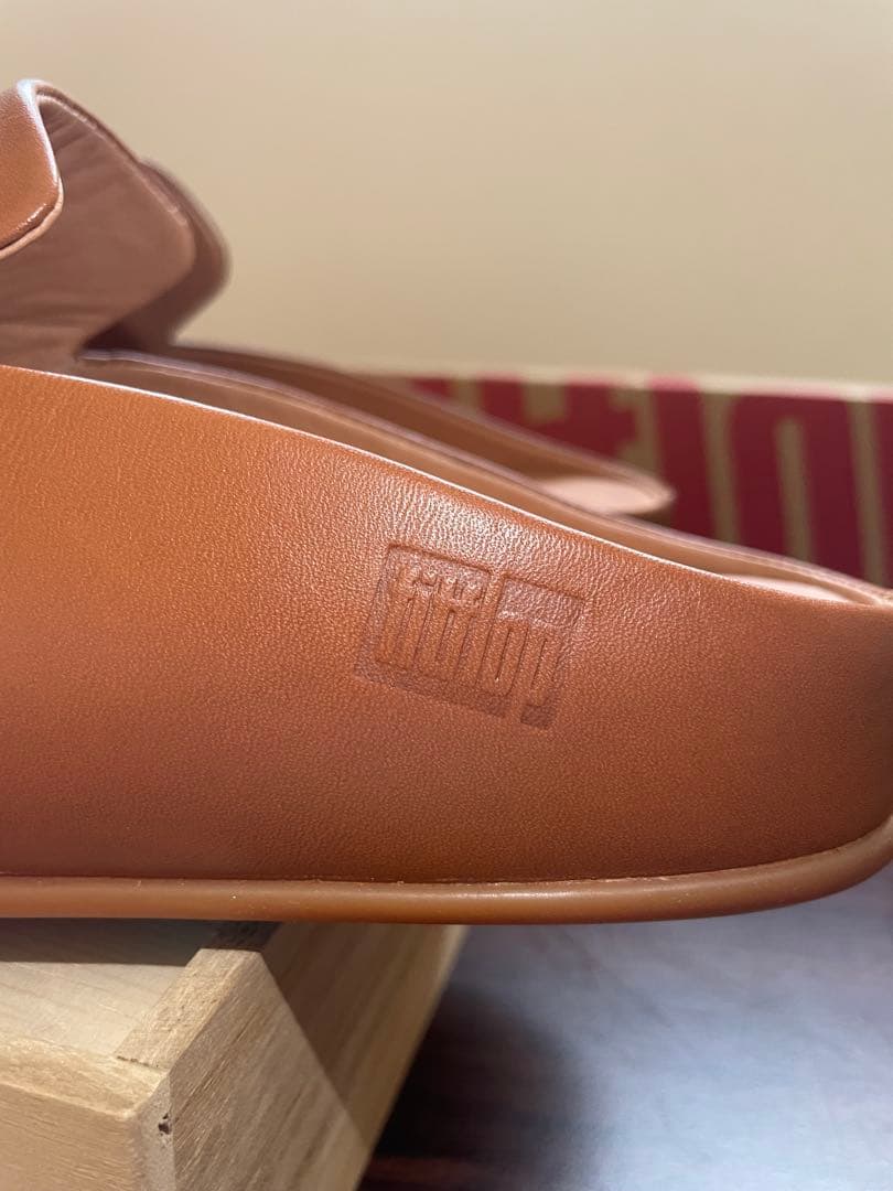 ぺ*け様 【新品未使用】fitflop サボ　レザー　ブラウン　US6 23cm