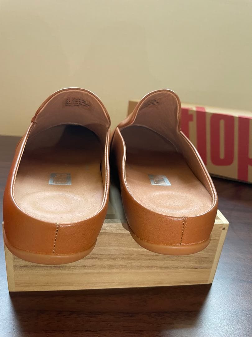 ぺ*け様 【新品未使用】fitflop サボ　レザー　ブラウン　US6 23cm