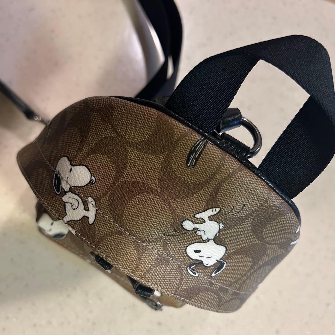 COACH × PEANUTS コーチ スヌーピー コラボ ボディバッグ