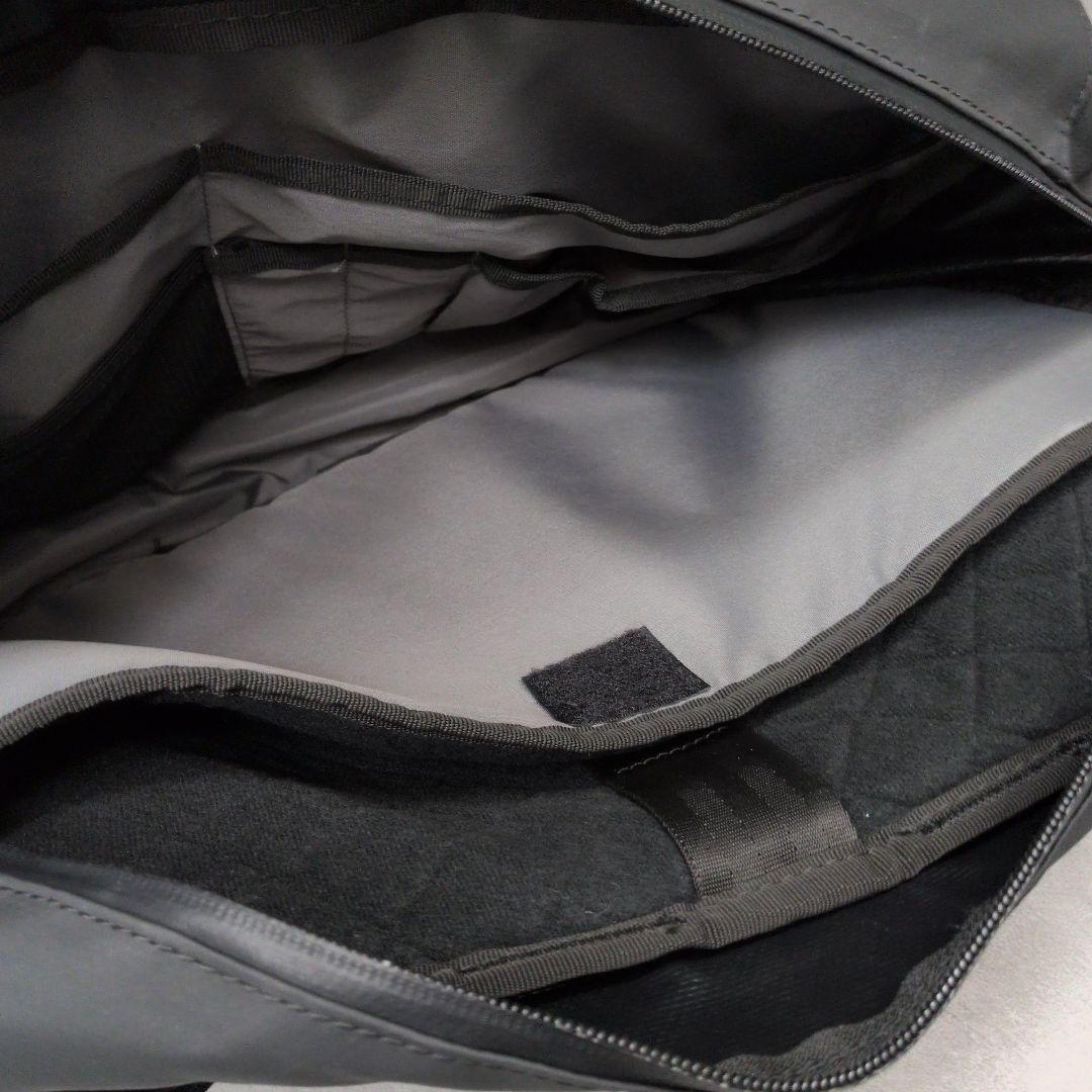 バッグ CHROME KADET MAX - BLACK TARP 15L