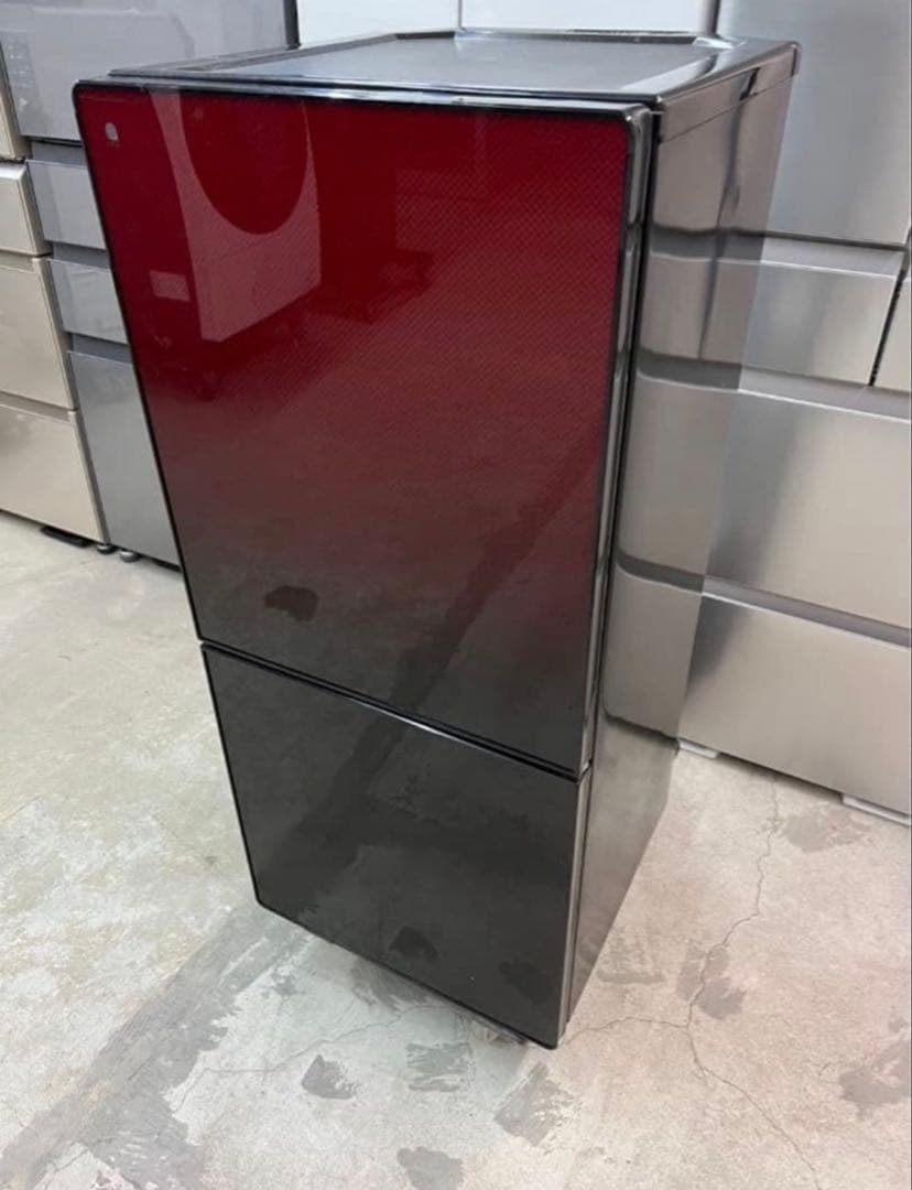 2018年式 110L ユーイング冷蔵庫 UR-FG110J