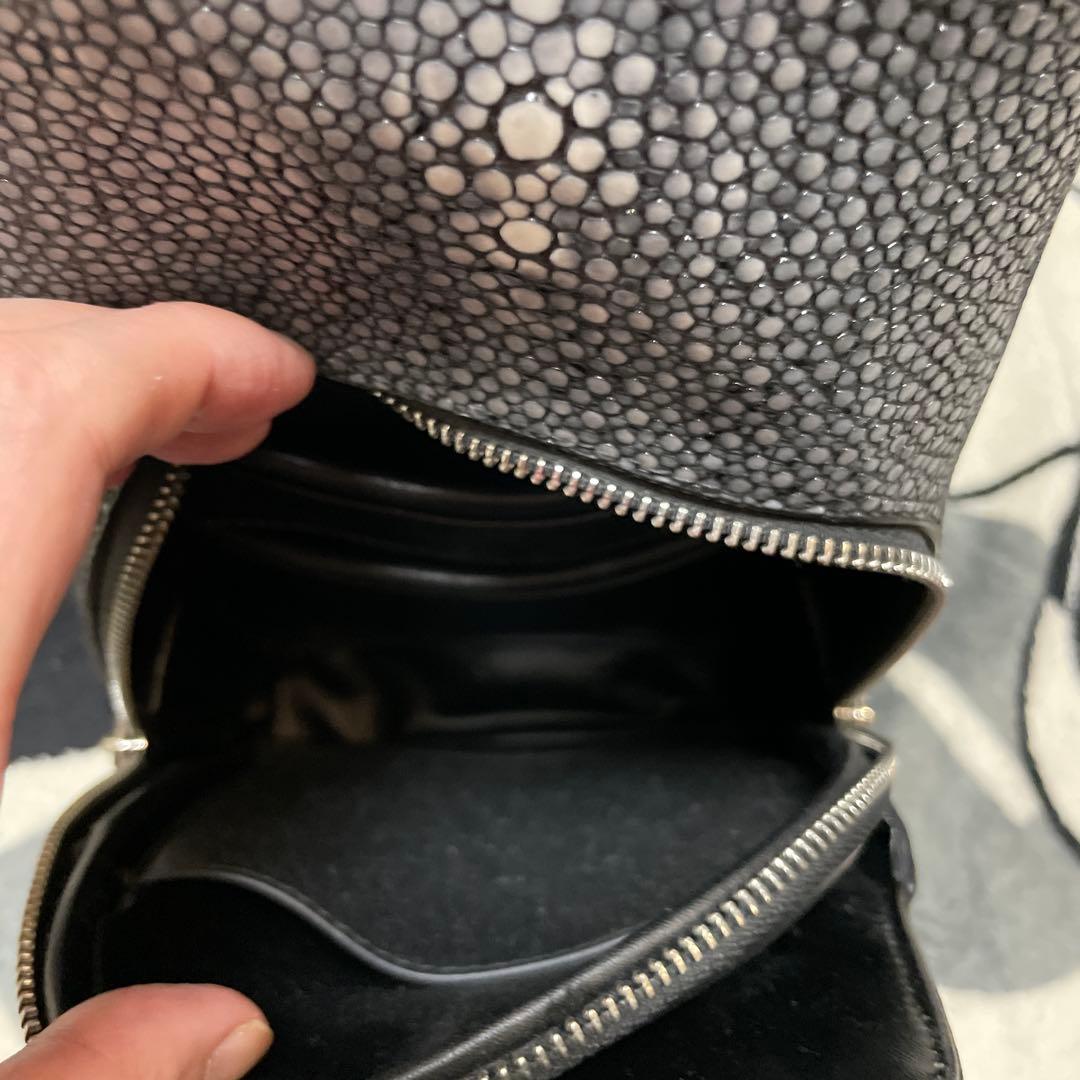 極美品★希少 エイ革（スティングレイ）ボディバッグ 本革 ガルーシャ 撮影用使用