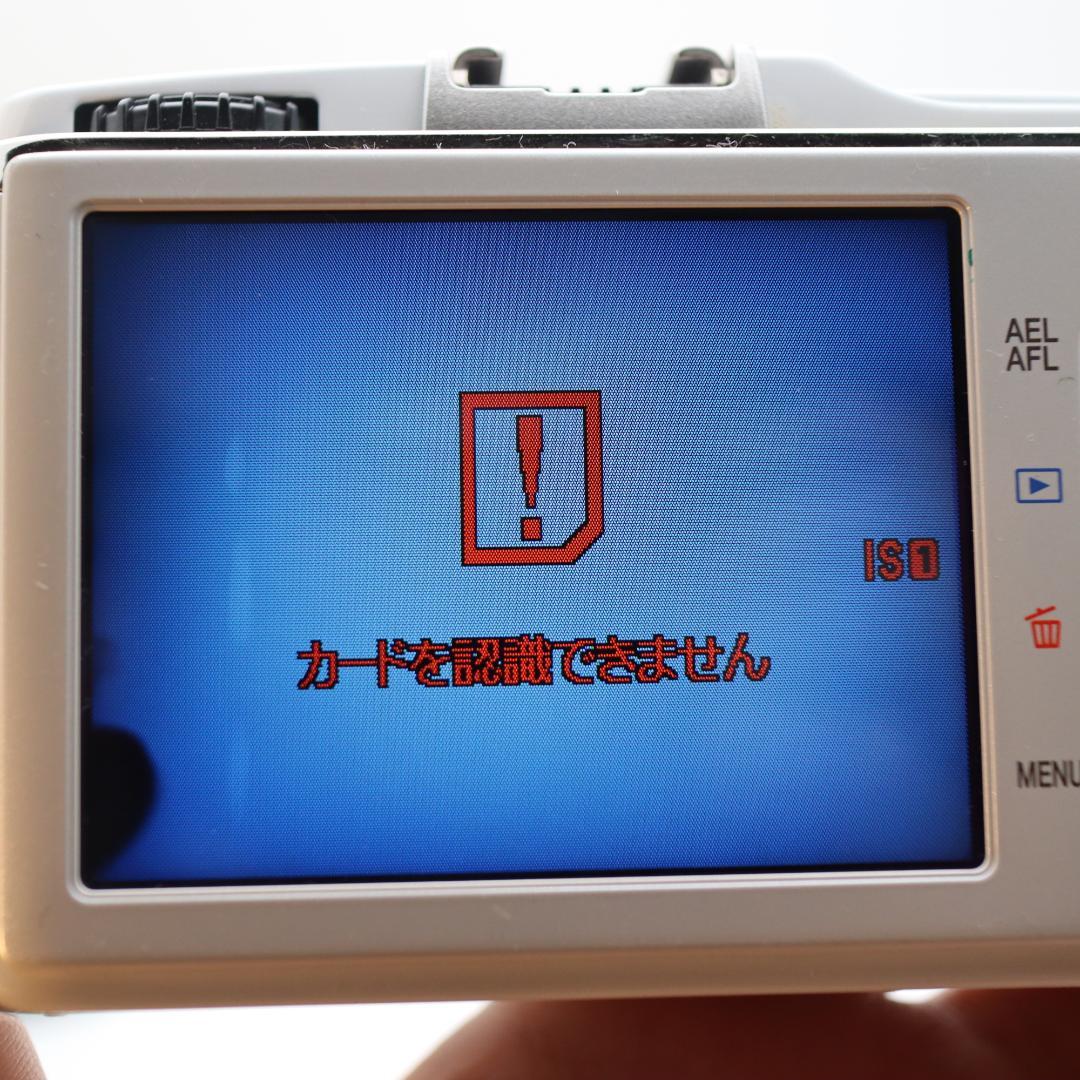 OLYMPUS PEN E-P1 TWO LENS KIT　２レンズキット　白