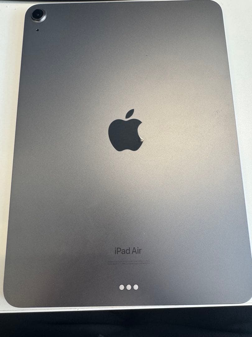 iPad Air 10.9インチ 第5世代 256GB 最大容量99%