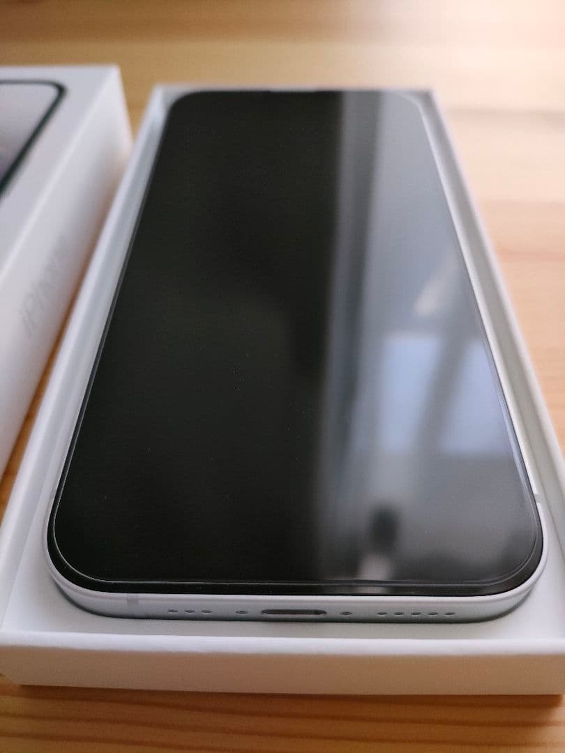 Apple iPhone16e ホワイト 128GB SIMフリー