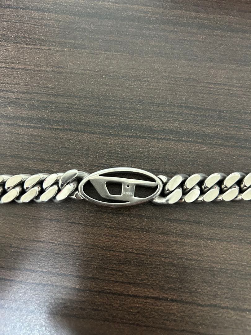 DIESELシルバーチェーンブレスレット