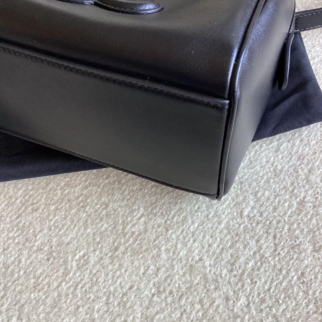 お決まり品　セリーヌスモールボストンバック黒トリオンフ