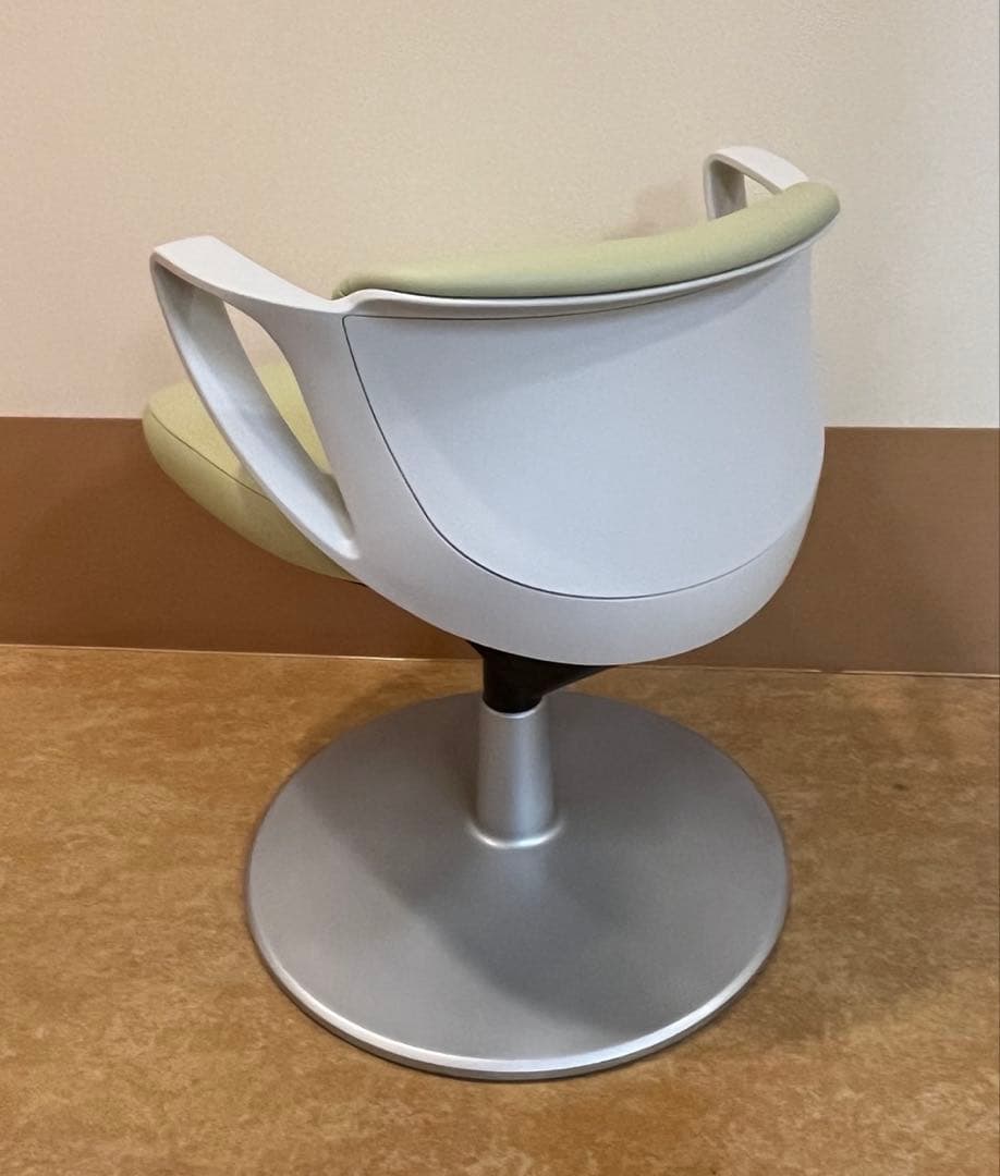 【美品】患者用イス　コクヨ ピコラ（CR-CG534E1)
