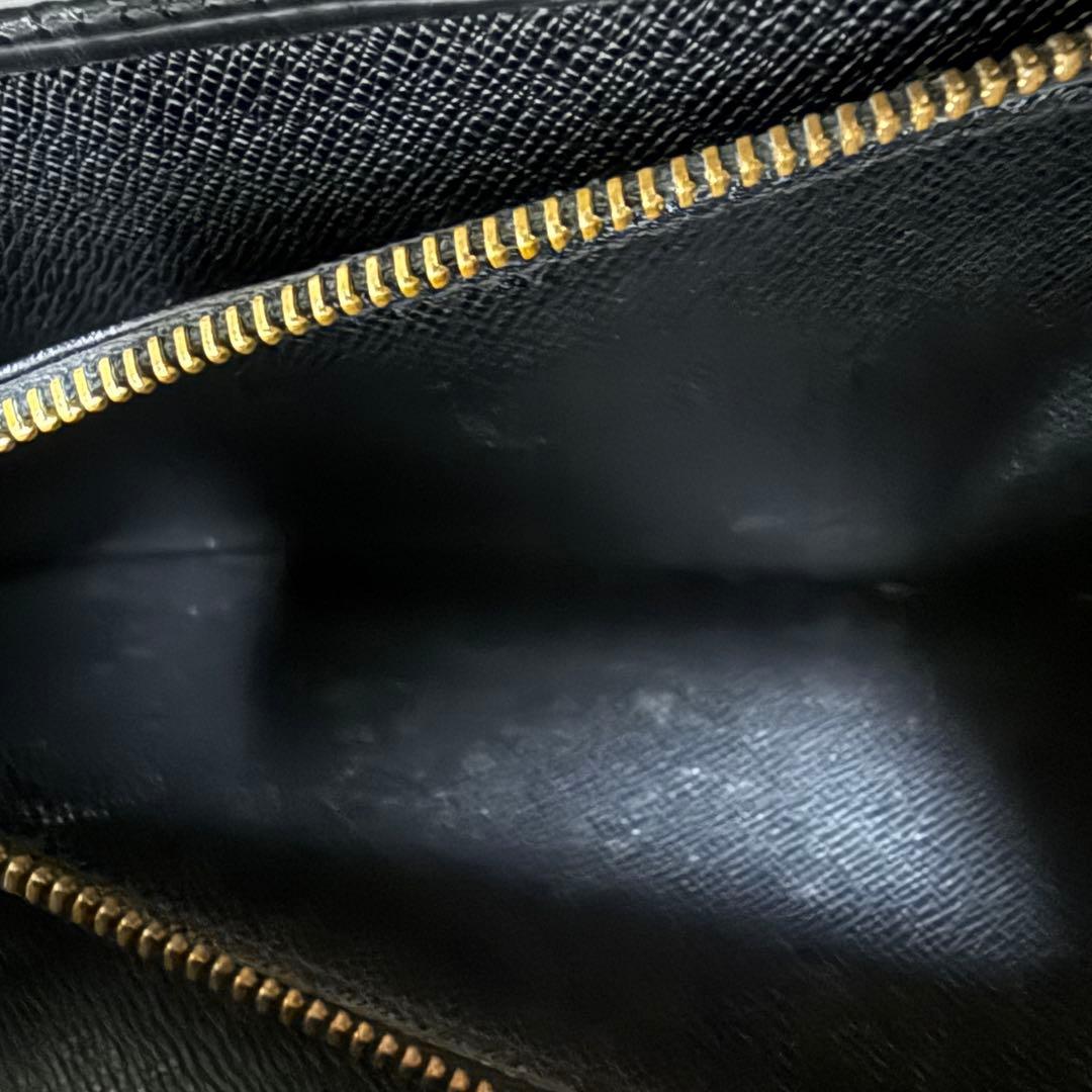 Louis Vuitton エピレザー ブラック長財布