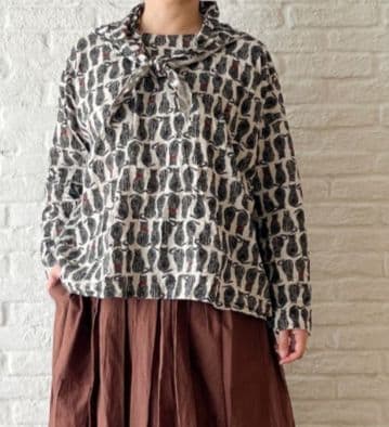 パドカレ✽ネコ柄スカーフ付ブラウス