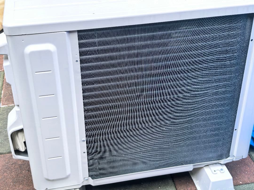 タオ 2023年モデルDAIKEN　ルームエアコン　2.2 キロ　6畳