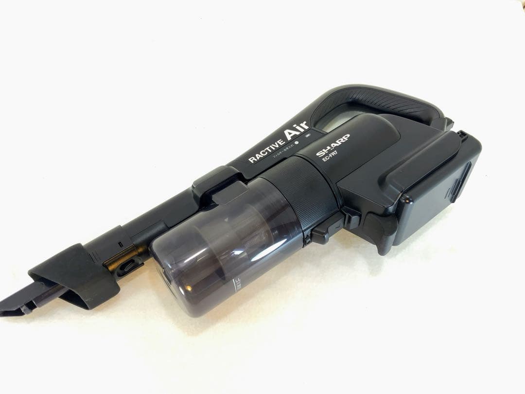 SHARP ECTIVE Air ￼コードレスクリーナー　ECーFR7 ブラック