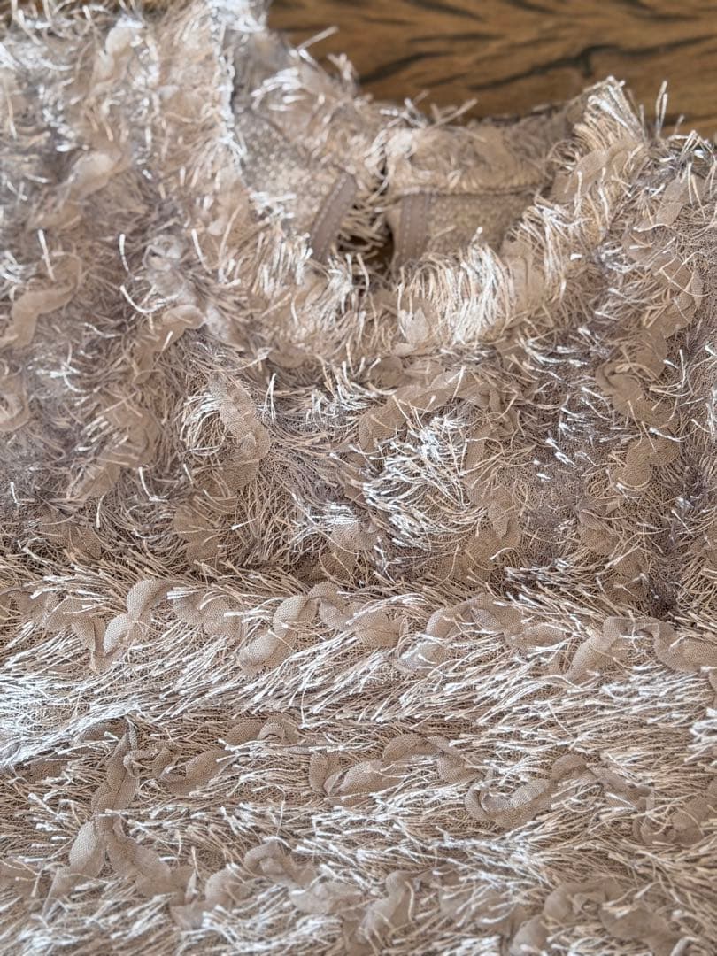 ファンシートップス Sara Cygne グレイ