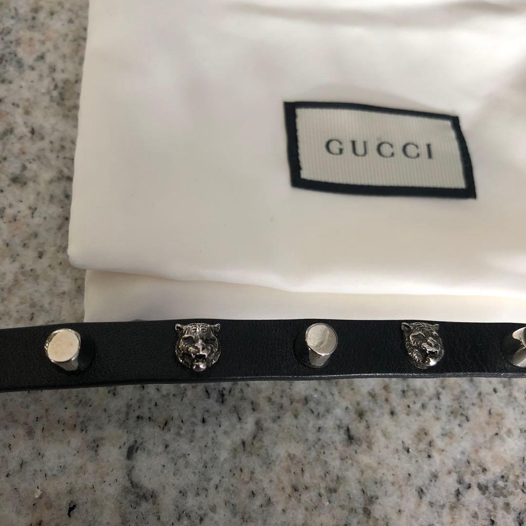 GUCCIレザーブレスレット