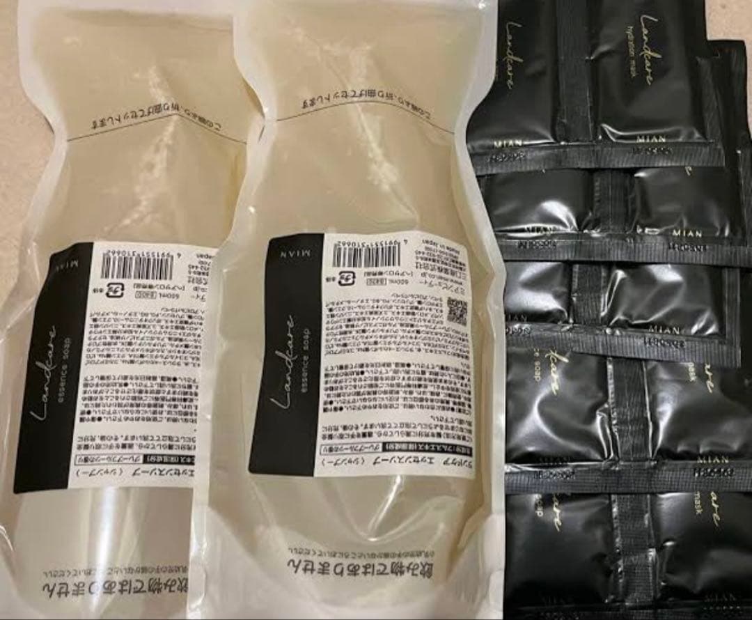 【最終値下げ】ランドケアエッセンスソープ詰替2個セットとミニパウチ5枚
