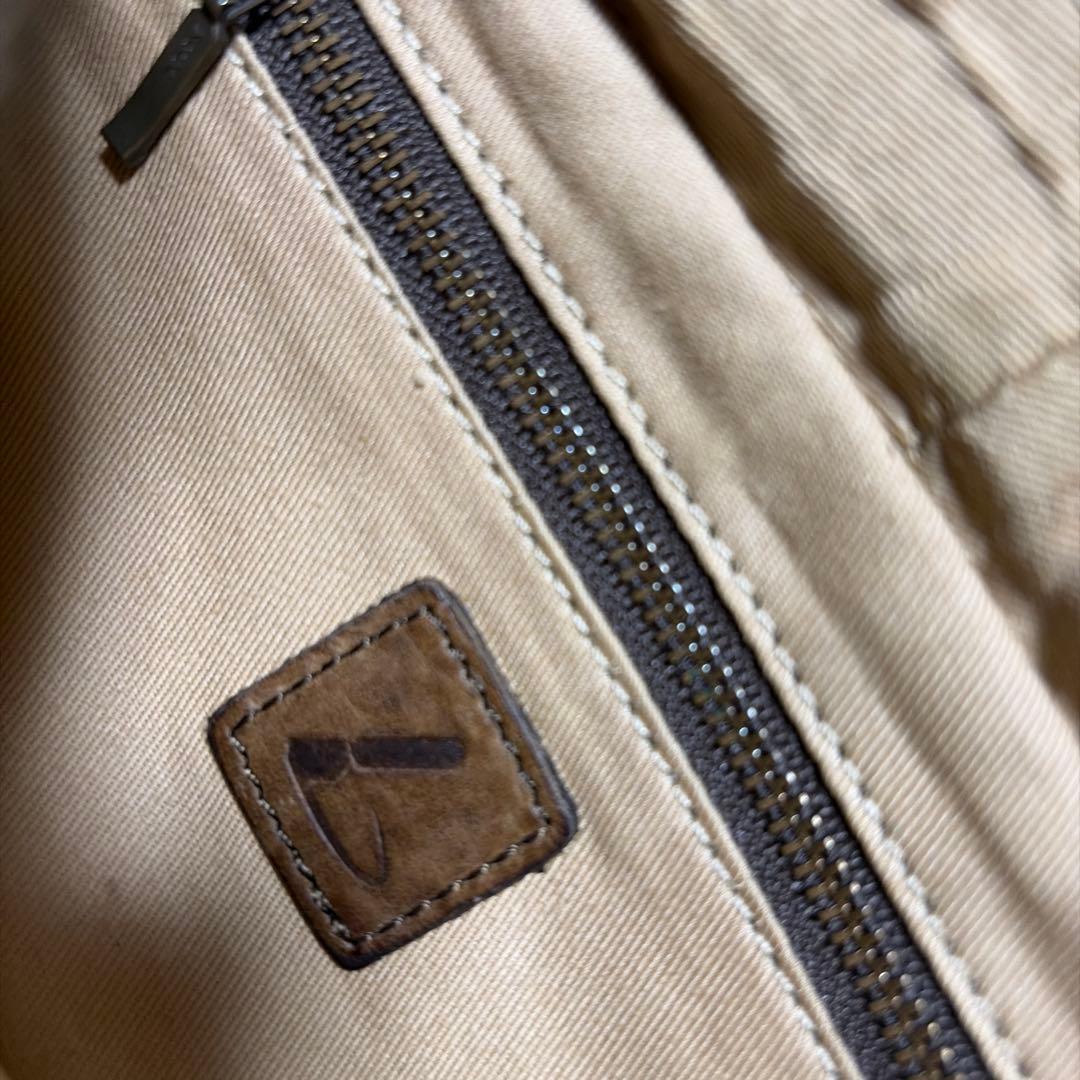 土屋鞄本革ボディショルダー