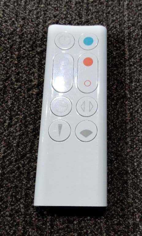 dyson　Hot+Cool　セラミックファンヒーター　AM09　2024年製