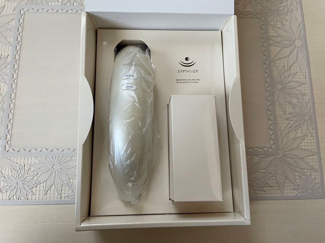 【値下げ】エステツイン LV 美顔器 専用ジェル付き エステ店取り扱い商品