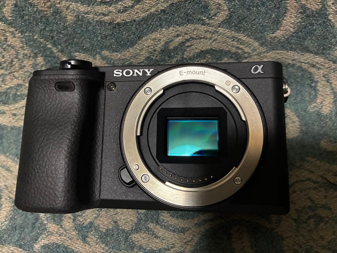 美品α6400パワーズームレンズキットブラック ILCE-6400Lおまけ付き