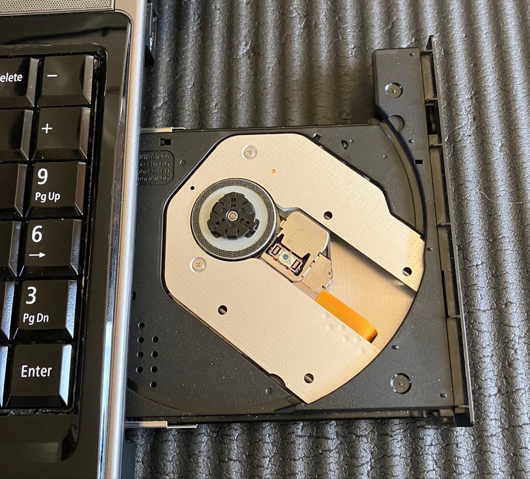 NEC LaVie ノートPC Windows 7 LL550/W