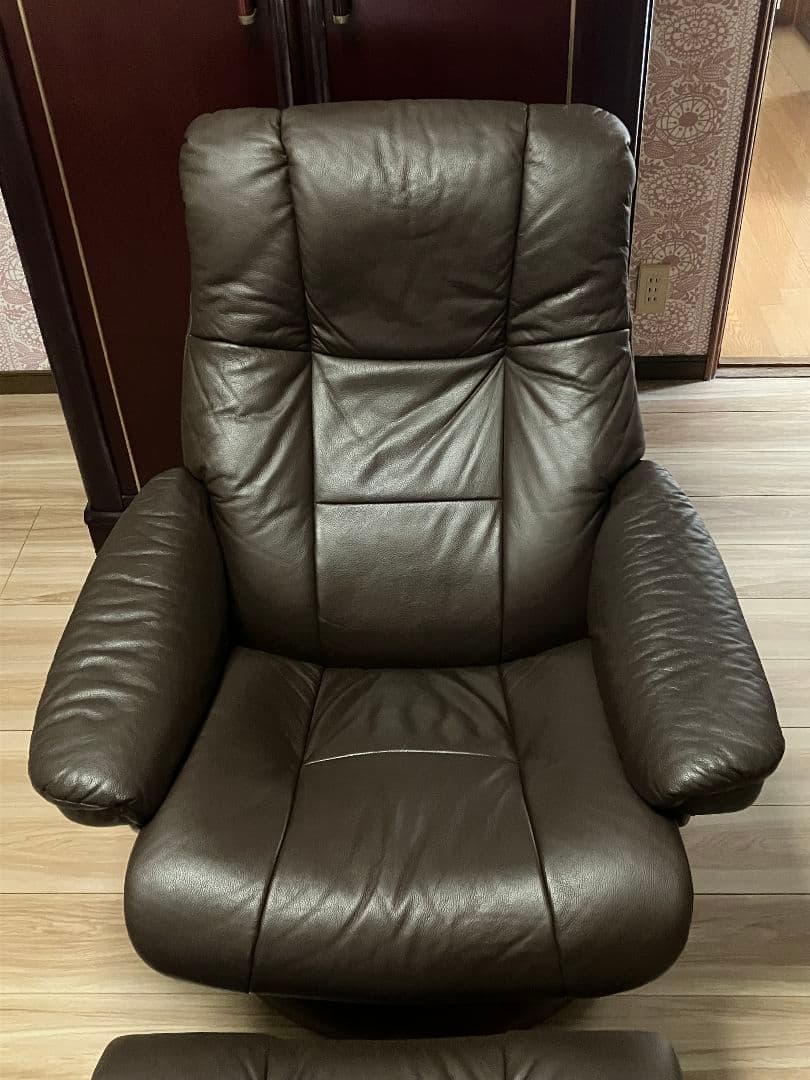 エコーネス・ストレスフリー オットマン付き