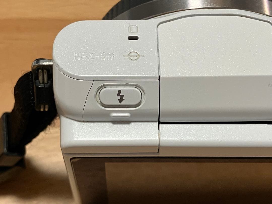 SONY NEX-3N ホワイトミラーレスカメラ 【ボディのみ】
