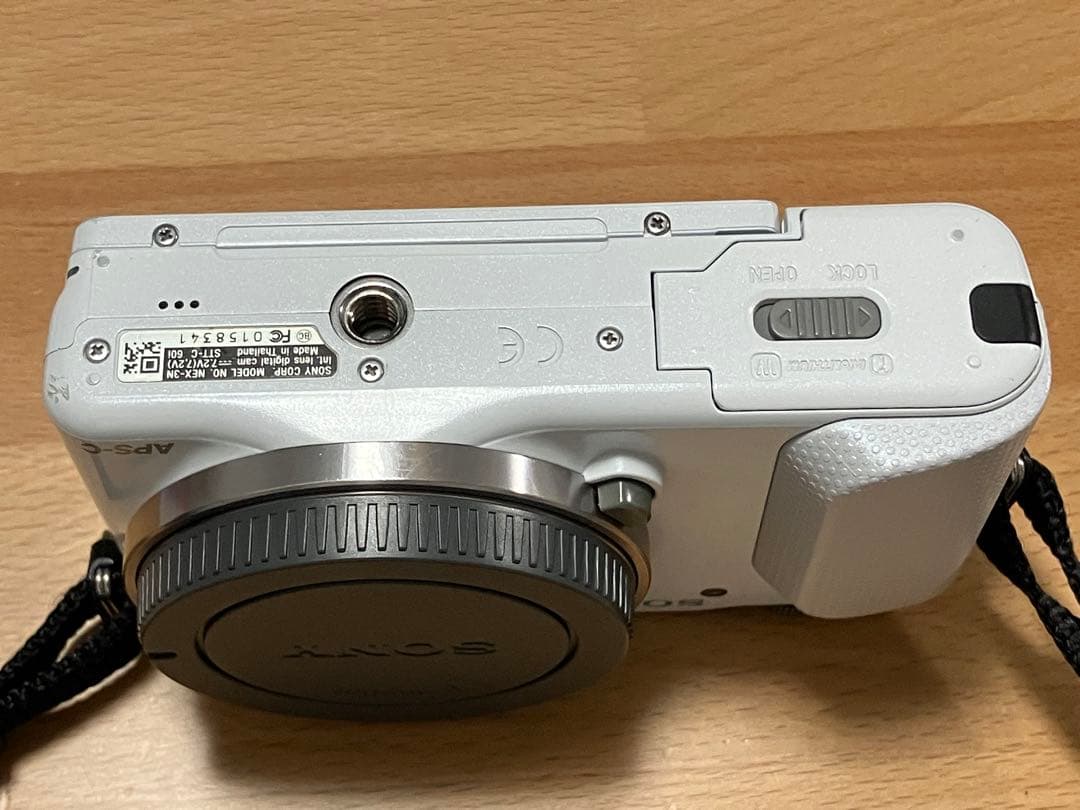 SONY NEX-3N ホワイトミラーレスカメラ 【ボディのみ】