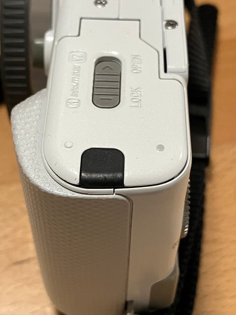 SONY NEX-3N ホワイトミラーレスカメラ 【ボディのみ】