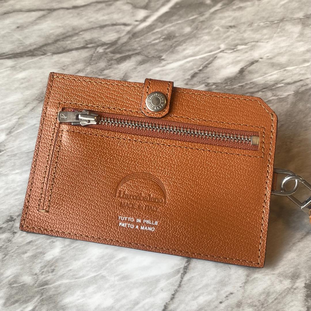 【新品 定価約3万】ラルコバレーノ スマートネックウォレット 財布 革　2435